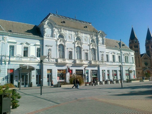   - Korona Hotel Nyíregyháza